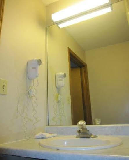 Economy Inn Tonawanda Exteriör bild